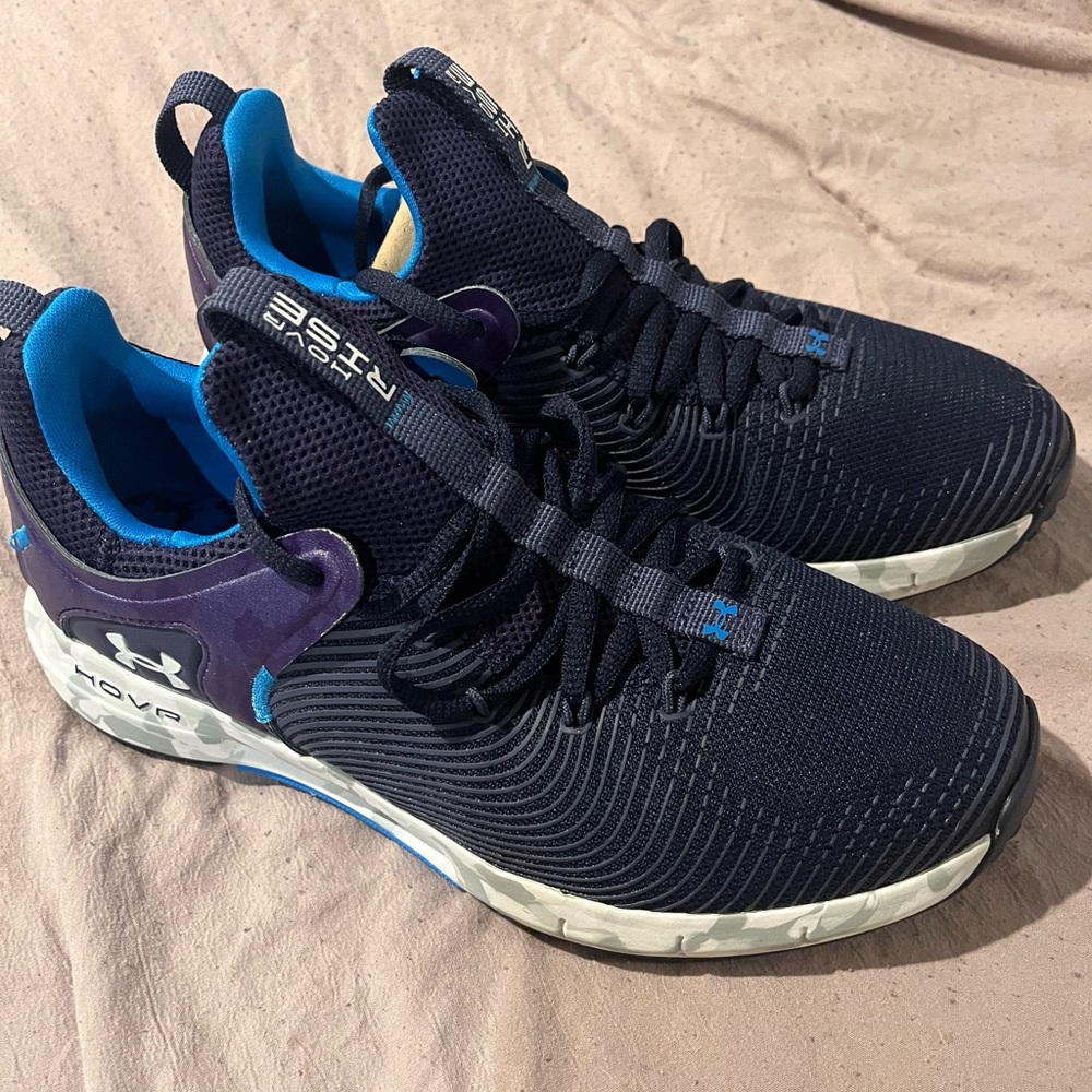 HOVR Under Armour Sneakers Size 7